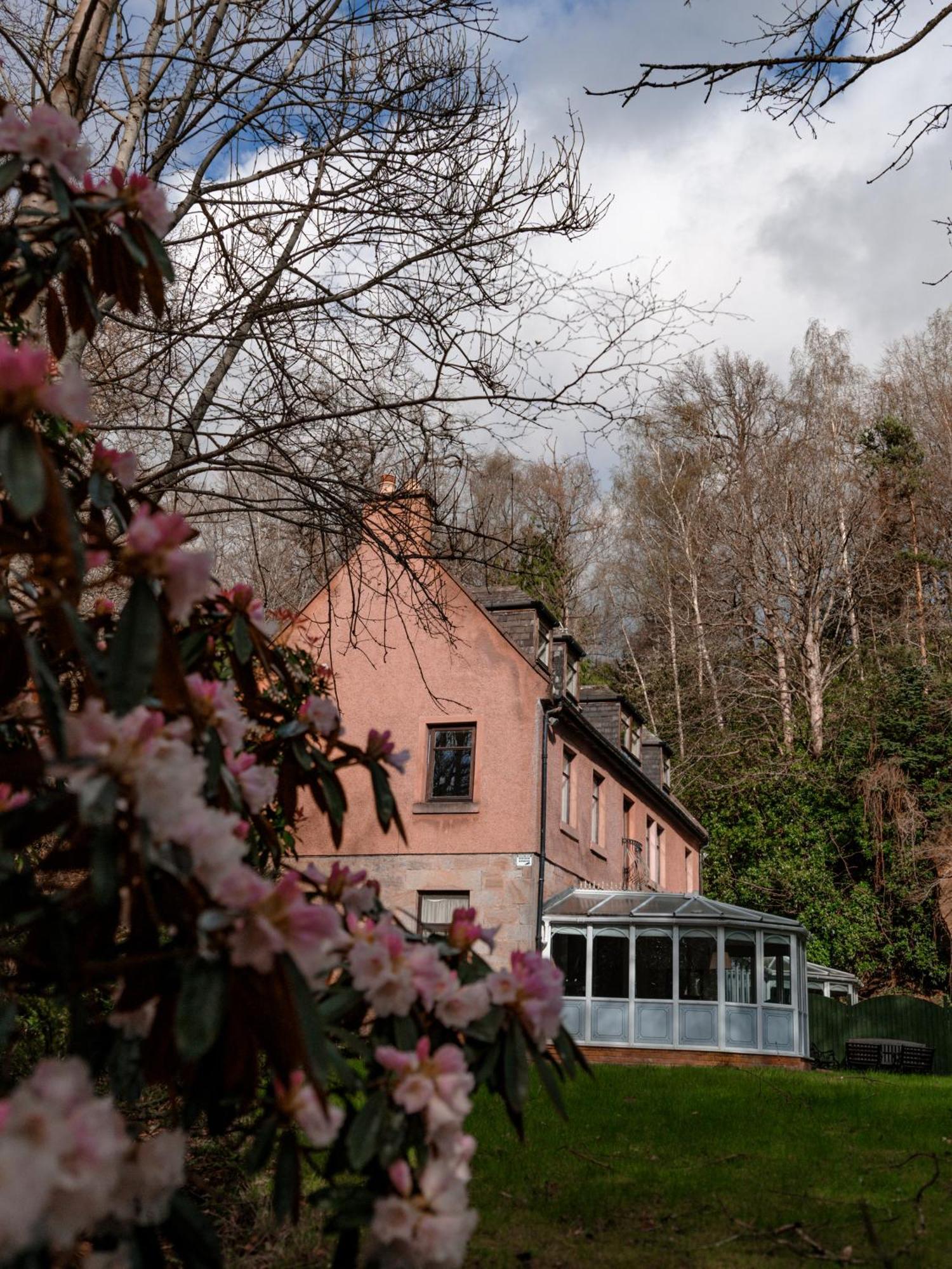 Dalhousie Castle Hotel Bonnyrigg Εξωτερικό φωτογραφία